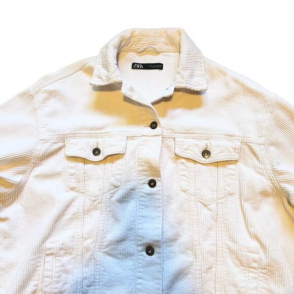 Zara Corduroy Shacket | White | Medium - Picture 3 of 6